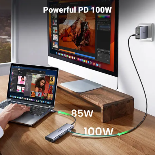 UGREEN Revodok CM498 (15375) USB-C Multifunction 9-in-1 Docking Station Image 2
